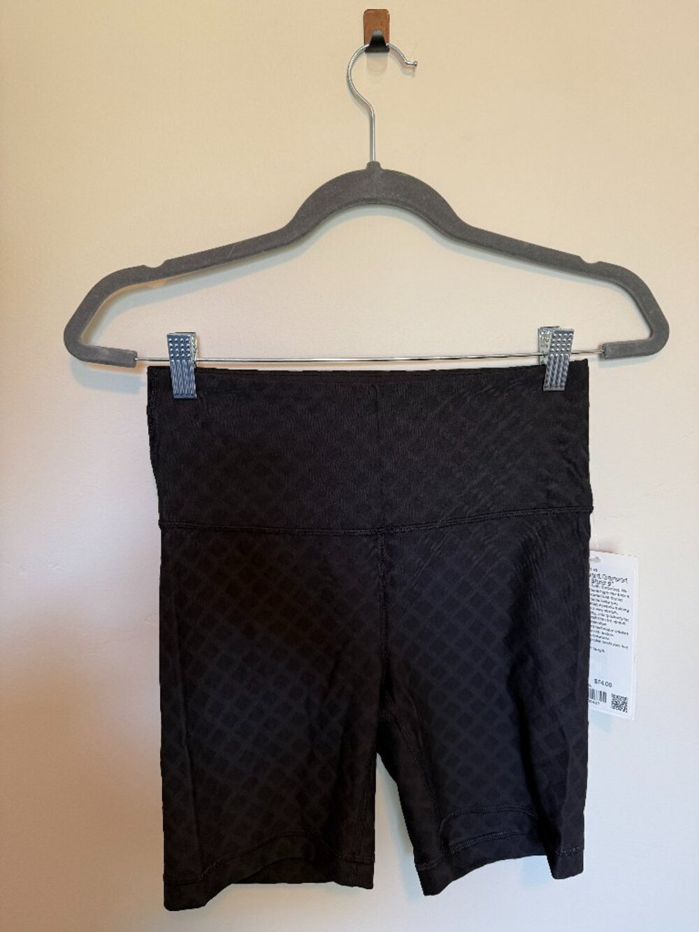 Lululemon 3D Jacquard Diamond High Rise 6” Shorts Black Size 8 NWT